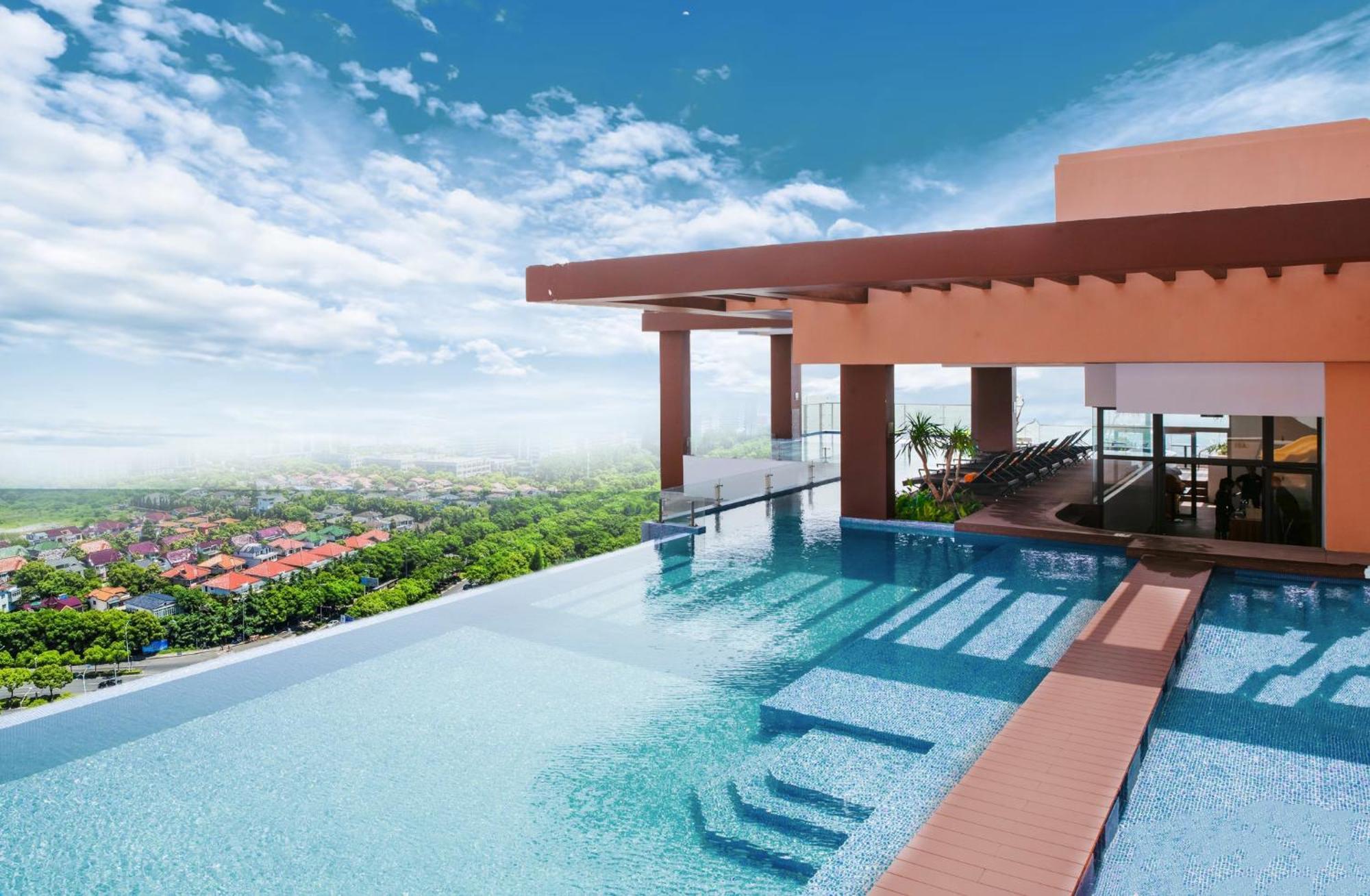 La Vela Hue Hotel エクステリア 写真 Sky Pool
